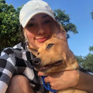 Meet your Posher, Emily